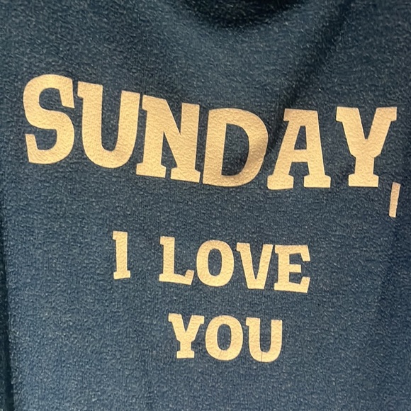Gorgeous blue Sunday I love you sweatshirt - Picture 2 of 3